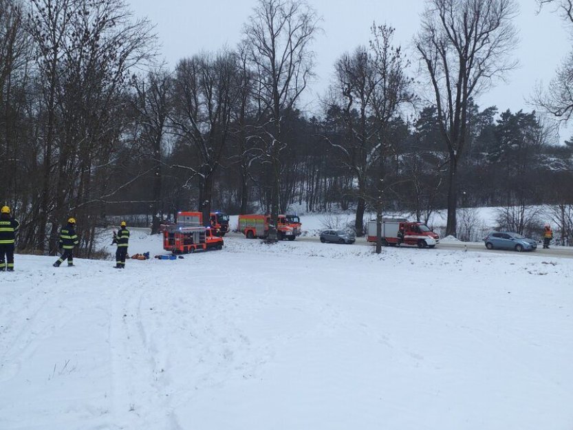 V nepřístupné jeskyni v Moravském krasu zraněn muž, hasiči ho budou dostávat ven