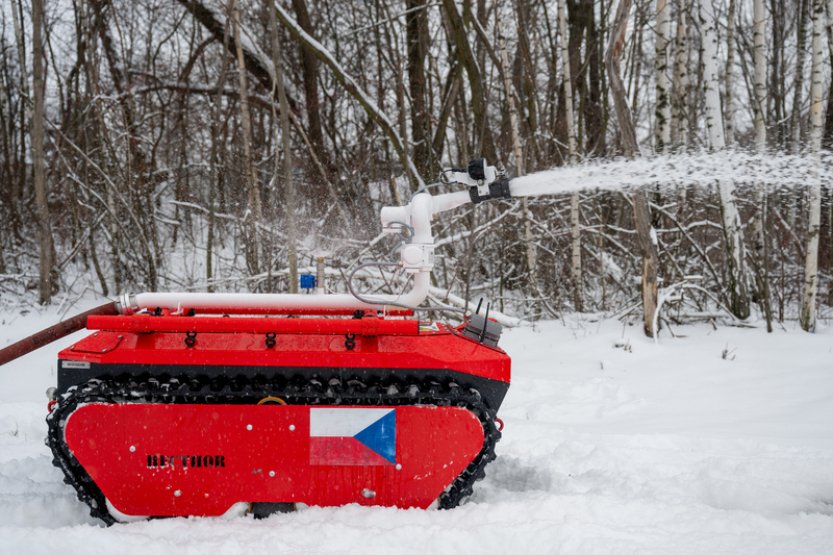 Český robot Hecthor pomůže Ukrajině v boji s požáry po útocích