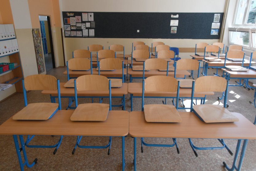 Učitel ohlásil střelbu ve škole, chtěl vyzkoušet reakci policie