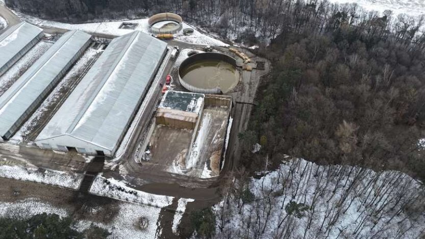 MŽP: Únik závadných látek způsobený vylitím kejdy na Znojemsku je pod kontrolou