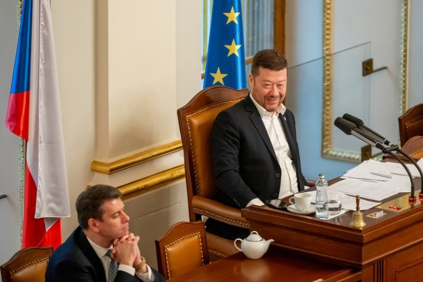 Opozice: Sněmovna by měla řešit odvolání Okamury, ministra Macinky i rozpočet