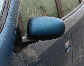 Na Českomoravské vrchovině a v okolí se kromě námrazy začala tvořit i ledovka