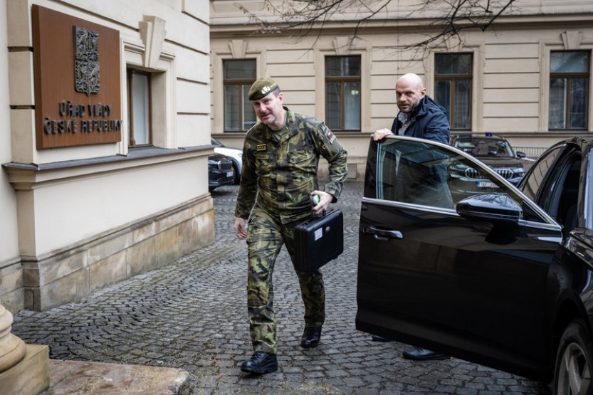 Bezpečností rada státu zasedá za účasti prezidenta Petra Pavla