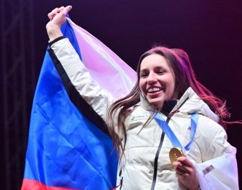 Stovky fanoušků vítaly na festivalu v Č. Budějovicích zlatou Maděrovou