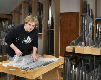 Farář z Vyškovska zachraňuje vzácné varhany, sloužit budou konzervatoři v Brně