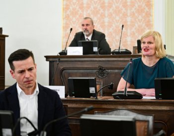 Trojice kandidátů na dětského ombudsmana se představila na slyšení ve Sněmovně