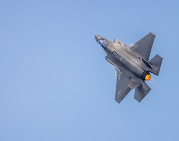 Babiš: Zrušením nákupu F-35 by vznikla škoda asi 30 miliard