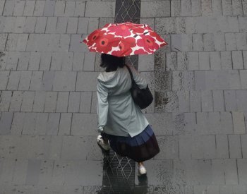 V polovině týdne se vyjasní a teploty porostou i přes 15 stupňů