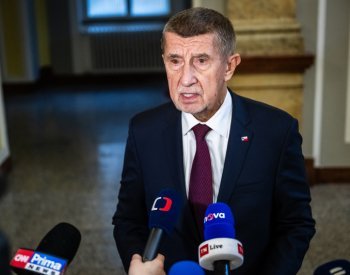Babiš věří v brzký konec války na Ukrajině, opozice vyzývá k pokračování pomoci