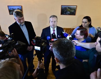 Zastupitelé Chřibské navrhnou udělit oběti střelby vyznamenání