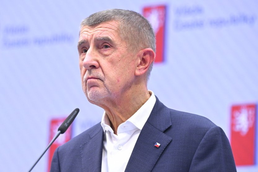 Babiš chce změnit zákon, aby zakázky na ministerstvu obrany vyšetřovala NCOZ