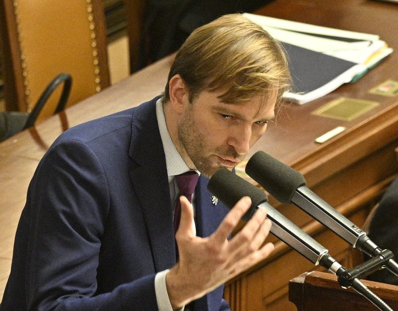 MZd neplánuje zásadně měnit očkovací strategii, uvedlo po schůzce ministra s SPD