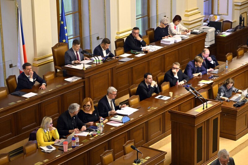 Opozice navrhne zvýšit rozpočet na platy v sociálních službách či bezpečnost