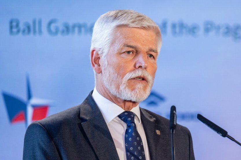 Pavel varoval před ztrátou důvěry u spojenců kvůli výdajům na obranu