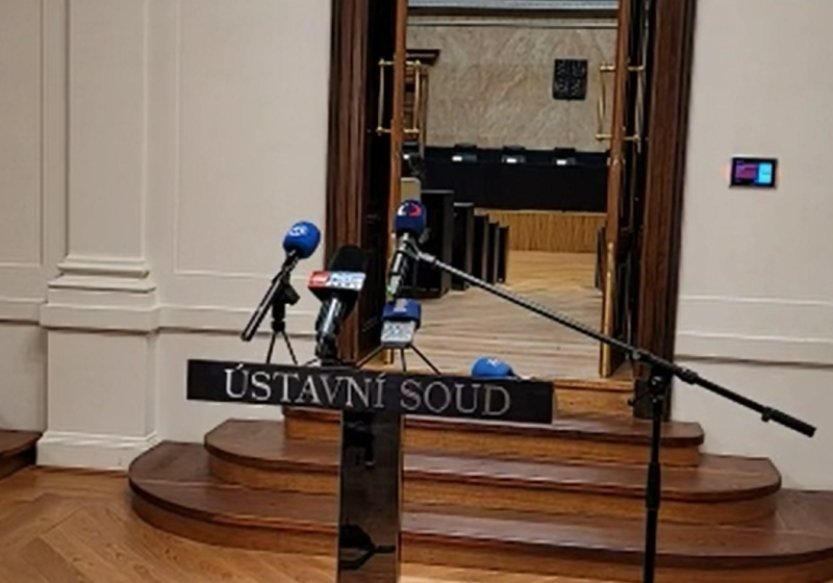 ÚS rozhodne o stížnosti sourozenců odebraných z rodiny, zastal se jich výbor OSN