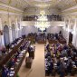 Poslanci by měli jednat o digitální ekonomice a možná i o svých platech
