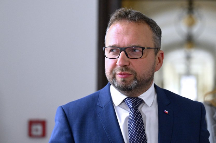 Prodloužení dlouhodobého ošetřovného podle návrhu KDU-ČSL u vlády asi narazí