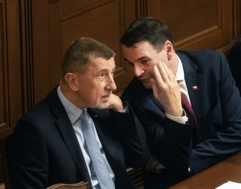 Babiš počítá s tím, že na summit NATO pojede on a Macinka