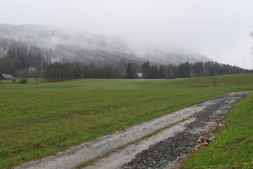 Teploty v týdnu spadnou z 18 stupňů skoro k nule, sněžit bude nejen na horách