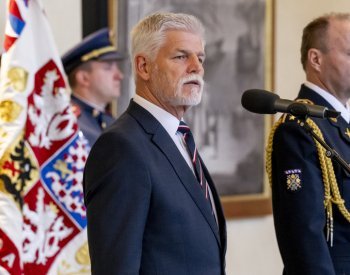 Zůna, Tejc a Metnar dnes prezidentovi představí kandidáty na jmenování generálů