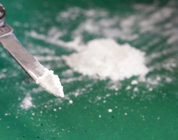 Celníci našli v autě na Litoměřicku kilogram kokainu ukrytý v chlebníku