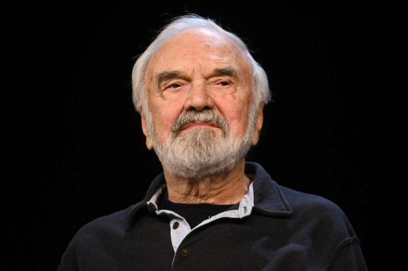 Dnešní oslavu devadesátin Zdeňka Svěráka bude přenášet stovka kin