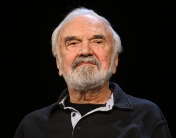 Dnešní oslavu devadesátin Zdeňka Svěráka bude přenášet stovka kin