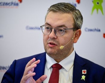 Vláda odvolala generálního komisaře české účasti na výstavě Expo Sošku