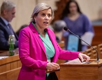 Senátoři ANO připravili petice proti mediálním poplatkům a za život off-line