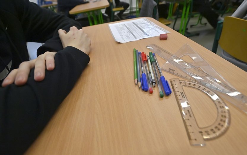 Na středních školách začínají jednotné přijímací zkoušky