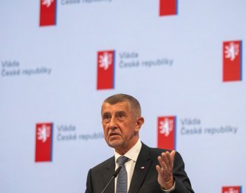 Babiš: Na summit NATO pojede vládní delegace, účast Pavla není logická