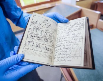 Moravská zemská knihovna získala ojedinělý rukopisný zpěvník z 18. století
