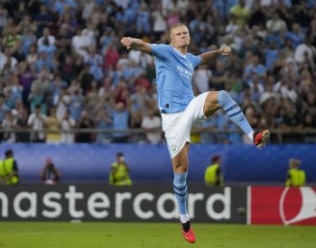 Haalanda vyhlásili Hráčem roku v Anglii i sami fotbalisté