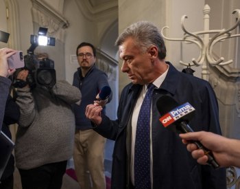 V kauze bitcoinů policie obvinila další tři lidi, dle médií i Blažka