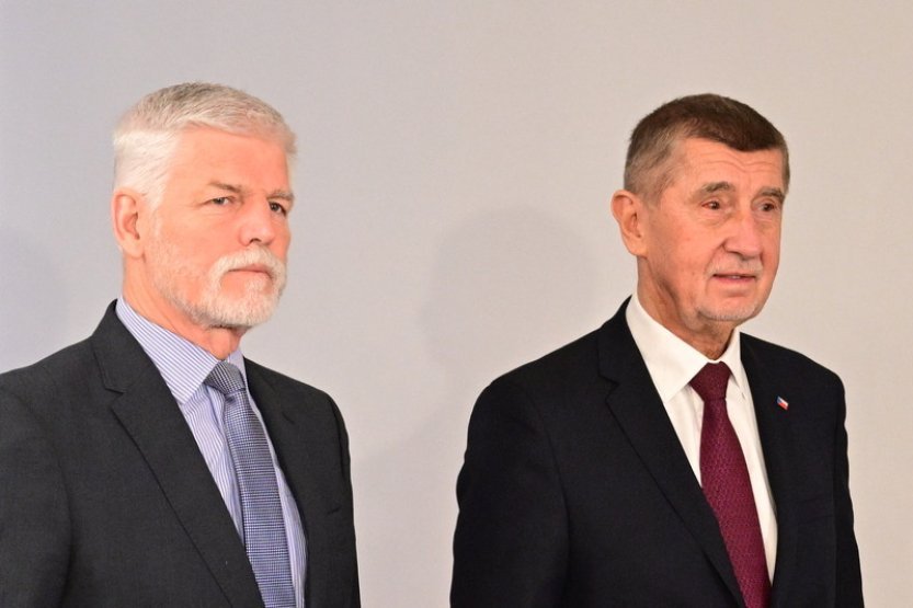 Češi chtějí na summitu NATO hlavně Babiše, následuje Pavel