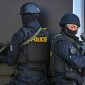 V Chomutově se pohyboval člověk s dlouhou zbraní, policie ho zadržela
