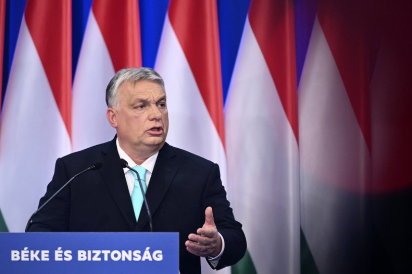 Západ by měl s Putinem jednat o Ukrajině, návrat Krymu je nereálný, řekl Orbán