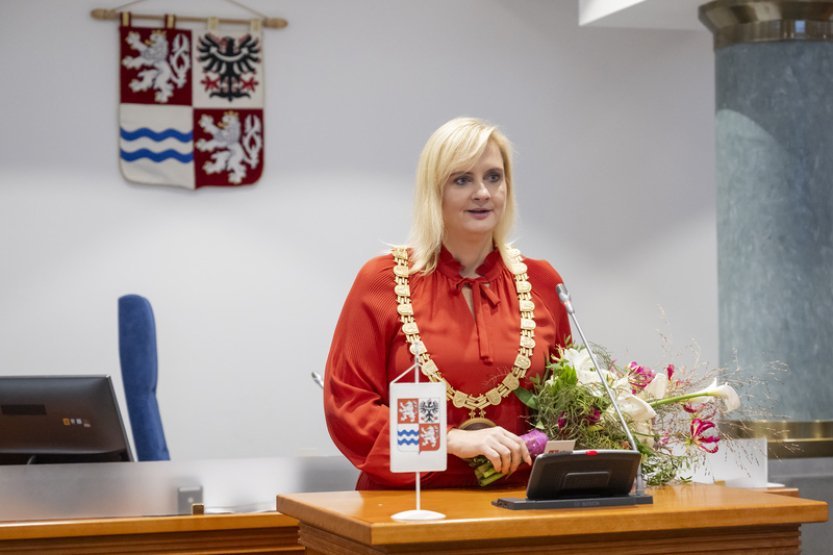 Pecková: V domově ve Lhotě nebyl adekvátní personál, klienti se bojí vypovídat