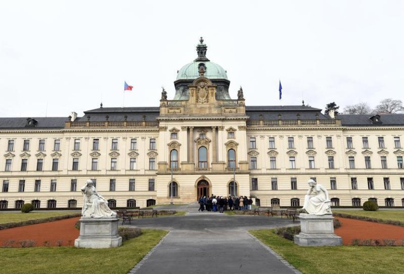 Odbory na úřadu vlády jsou kvůli přesunu agend ve stávkové pohotovosti