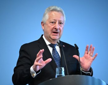 Zůna: Česko je připraveno dál přispívat k obraně východního křídla NATO