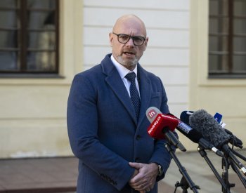 Plaga: Druhý cizí jazyk bude v ZŠ povinně volitelný, nikoliv povinný