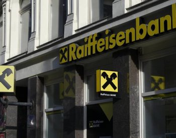 Raiffeisenbank a Moneta mají výpadky webů a internetového bankovnictví