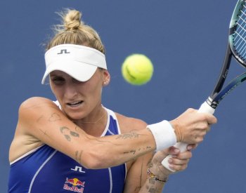 Vondroušová s Noskovou zabojují o postup do 3. kola US Open na Grandstandu