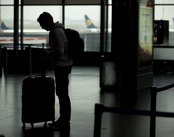 Odborník: Při dlouhém cestování hrozí žilní trombóza, objeví se otok a bolest