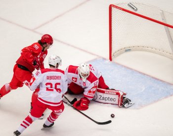 Hokejisté Rapperswillu otočili i zásluhou Červenky zápas v Třinci