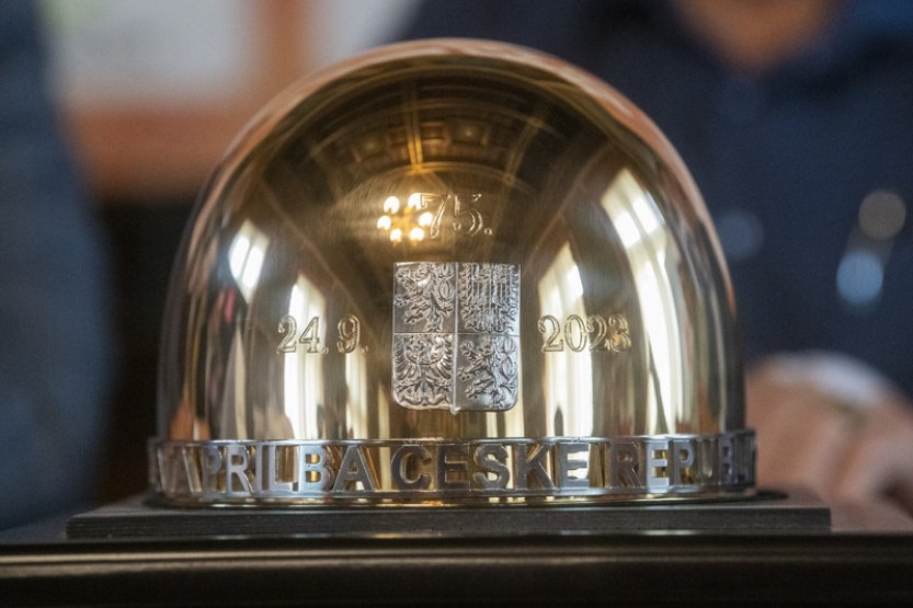 O Zlatou přilbu zabojují trojnásobný vítěz Doyle i český šampion Milík