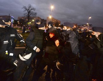 MDR: Polská policie ponižuje ženy kvůli podezření, že podstoupily potrat