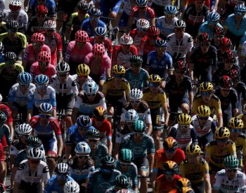 Devátou etapu Vuelty vyhrál po úniku Kämna, lídrem zůstal Kuss