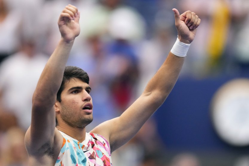 Úřadující šampion Alcaraz prošel na US Open bez potíží do čtvrtfinále