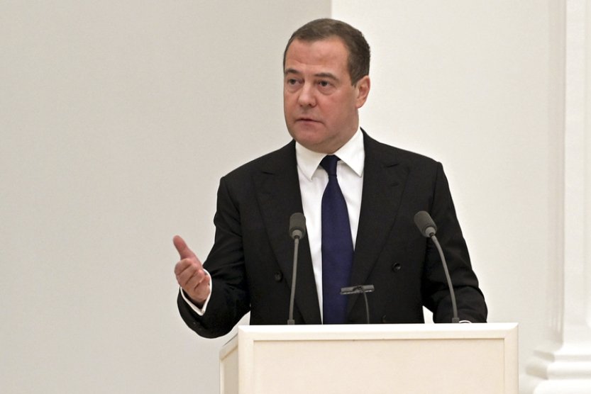 Medveděv: Moskva v případě embarga G7 na vývoz do Ruska zruší obilnou dohodu